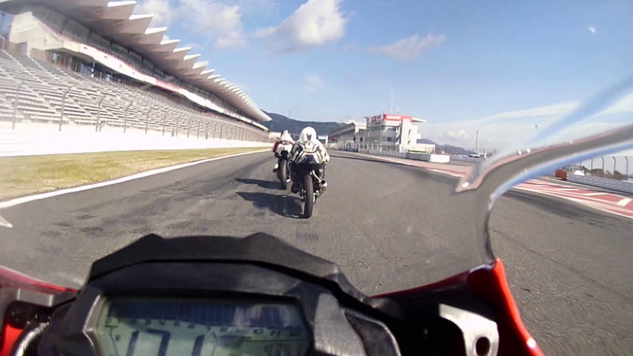 Ninja250SL VS Ninja250SL   20191114 MAXZONE mini at Fuji Speedway Top speed