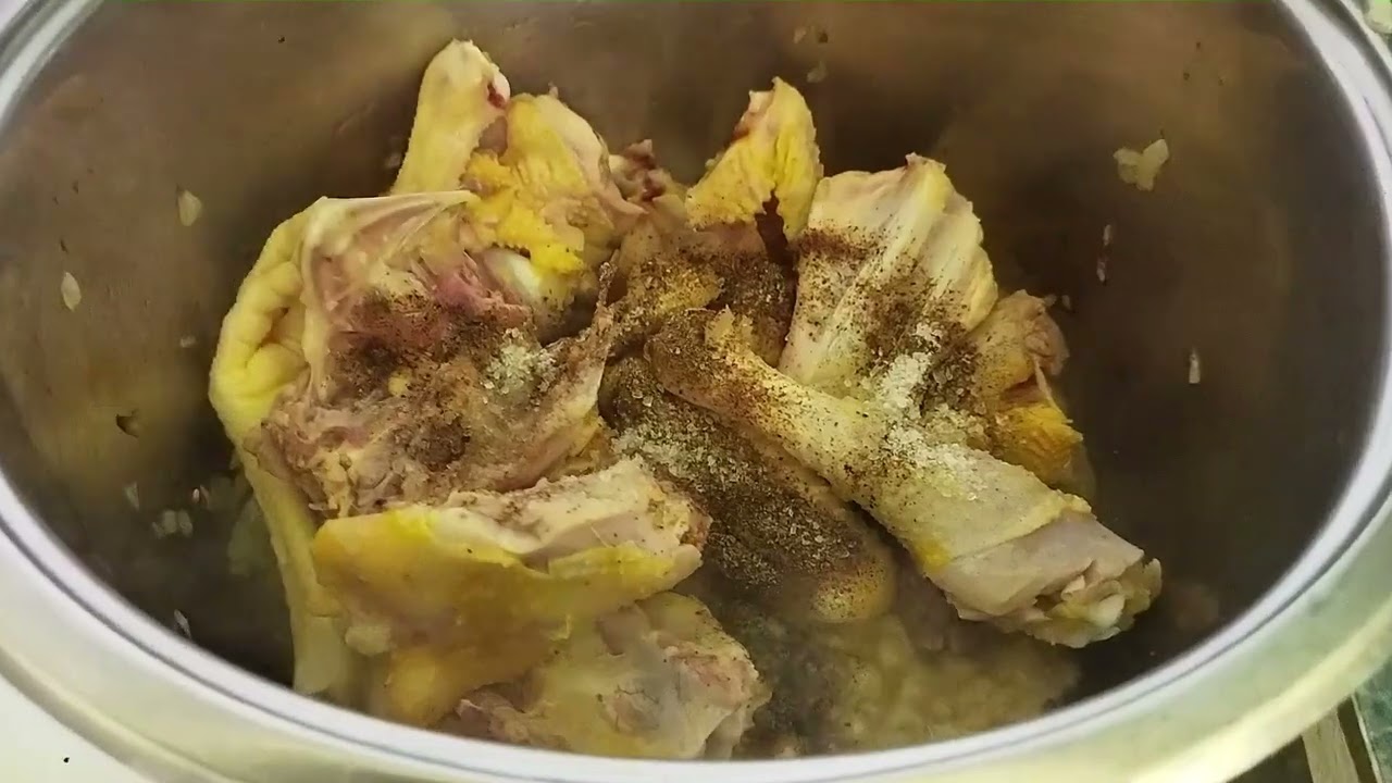 Martas ca in copilarie din pui tinar facut ala Lai ca la Peris cu mamaliga mincat de pe carpator