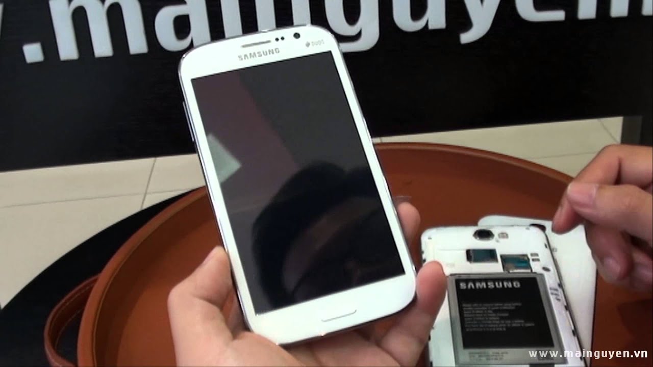 Khui hộp Samsung Galaxy Grand Duos I9082 - www.mainguyen.vn
