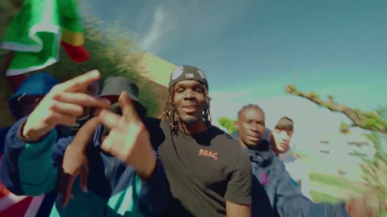 EL ALBINO - ALGO QUE NO ENTIENDES (Videoclip Oficial)