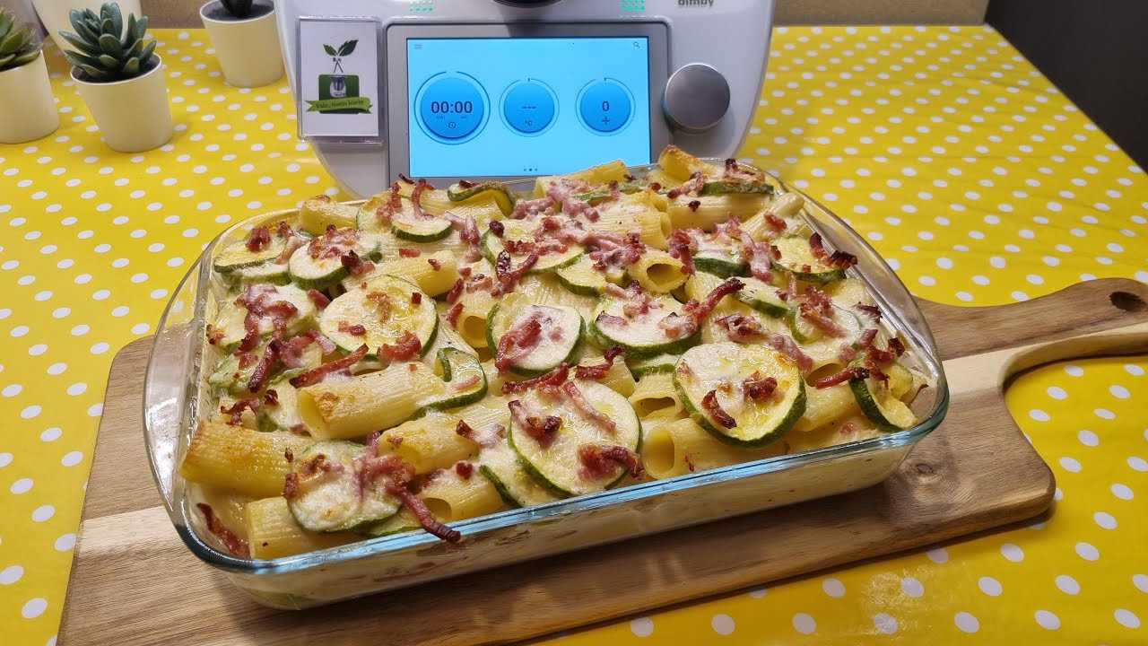 Pasta al forno con zucchine e speck per bimby TM7 TM6 TM5 TM31