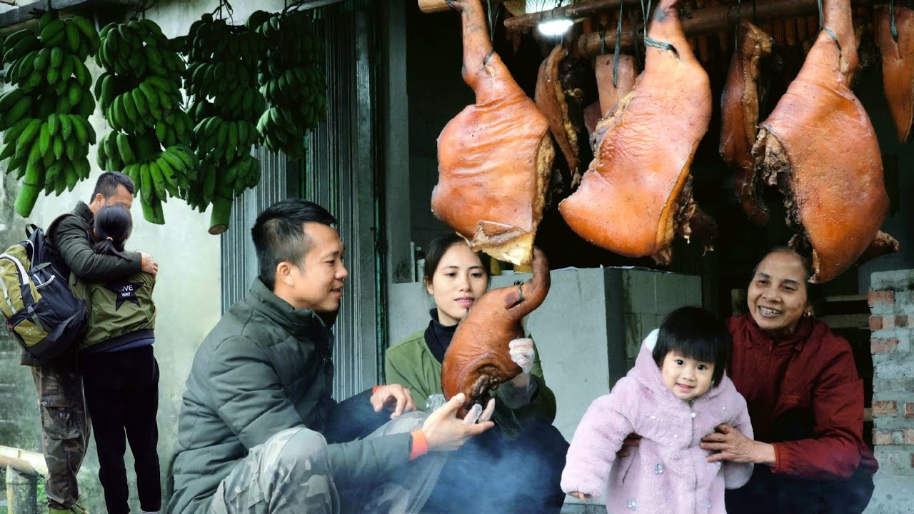 Harvest bananas, process smoked pork to sell. The moment of seeing husband off back to work