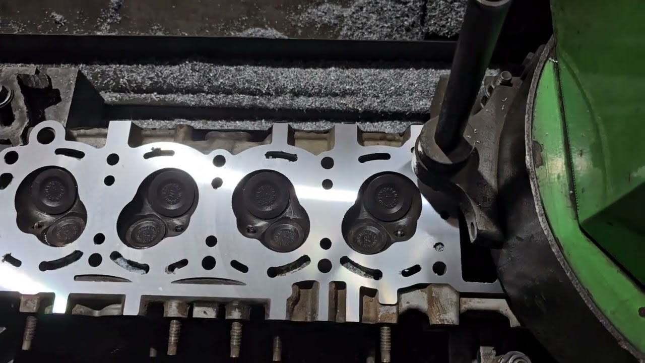 how to toyota 22R cylinder head refresh.