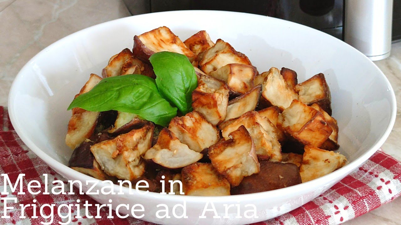 Le avete mai provate le melanzane a cubetti in friggitrice ad aria? Sono buonissime e anche leggere
