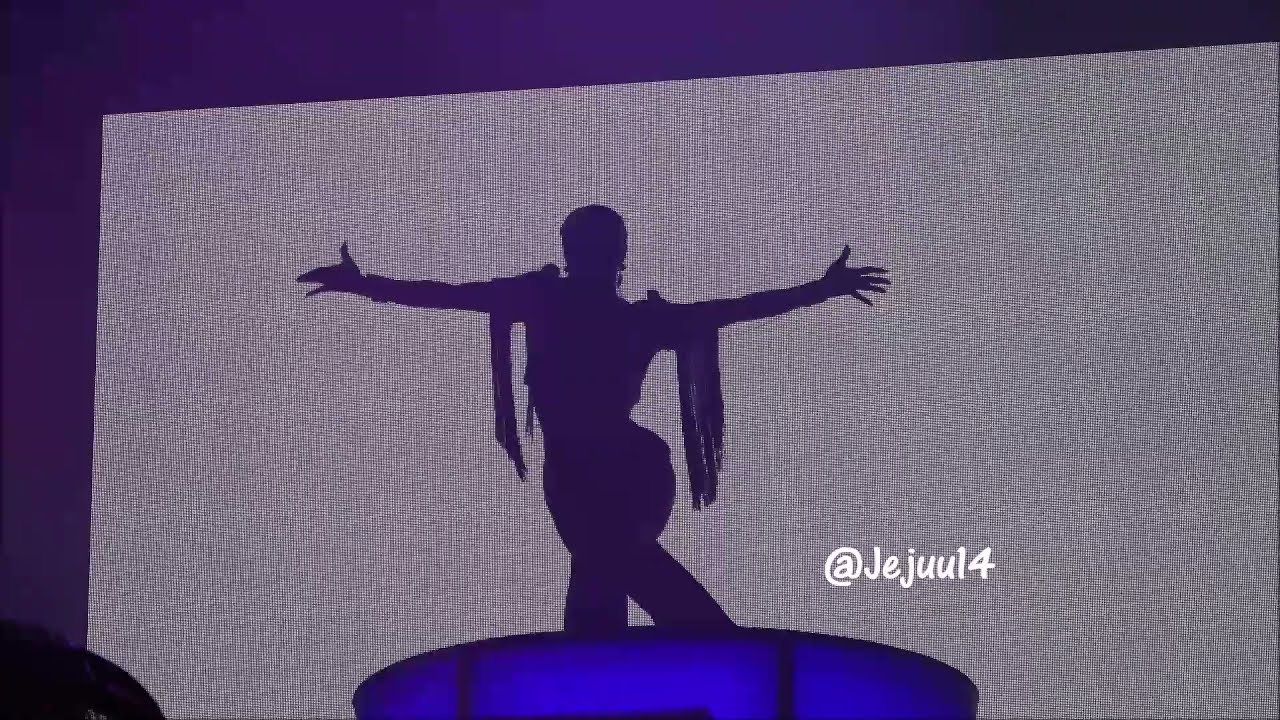 LOLA INDIGO Y MACARENA RAMIREZ 'NO SE TOCA' | SHARE BCN - 04/09/2021 | @JEJUU14X