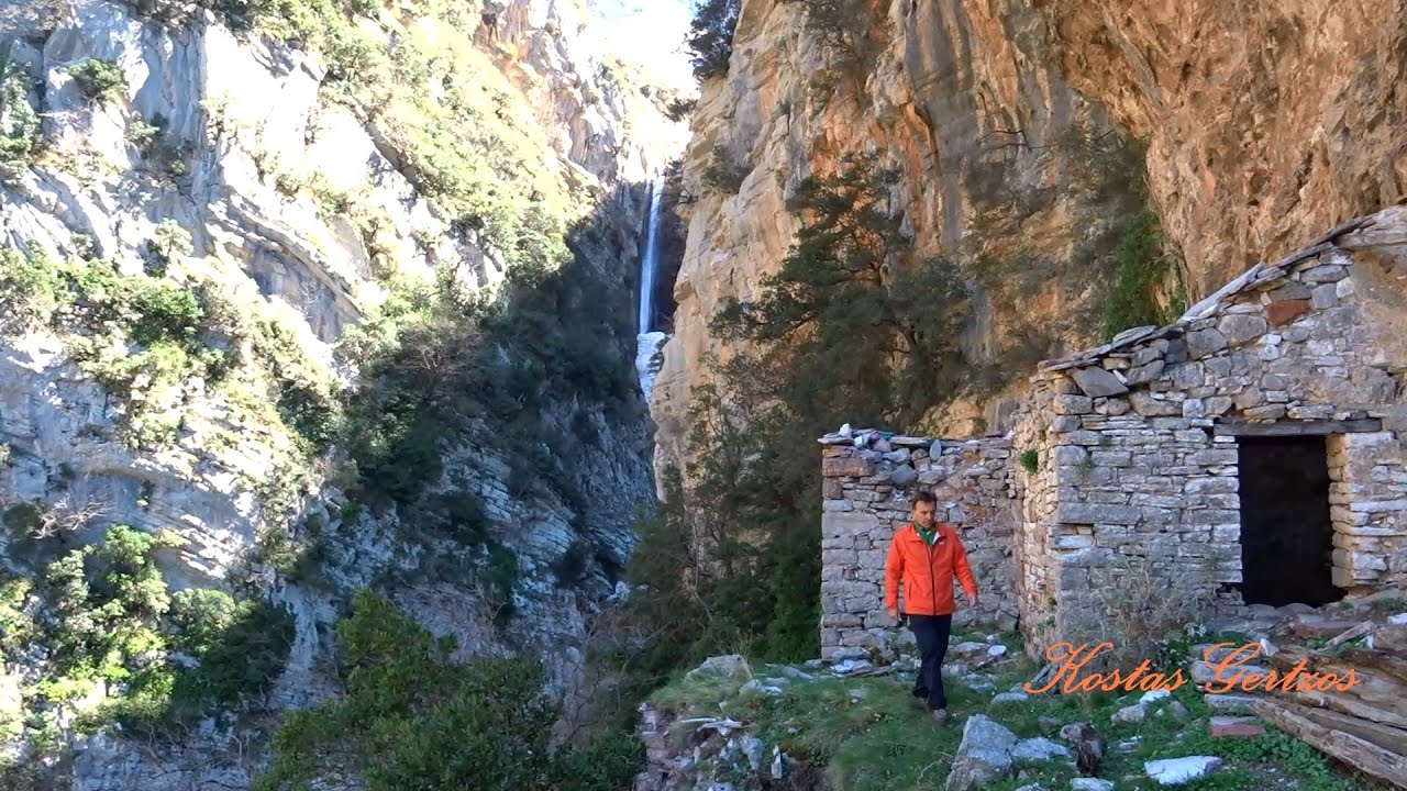 Η ΠΑΛΙΑ ΜΟΝΗ ΤΑΞΙΑΡΧΩΝ ΚΑΙ Ο ΚΡΥΜΜΕΝΟΣ ΚΑΤΑΡΡΑΚΤΗΣ ΤΗΣ. TAXIARCHS OLD MONASTERY WATERFALLS.
