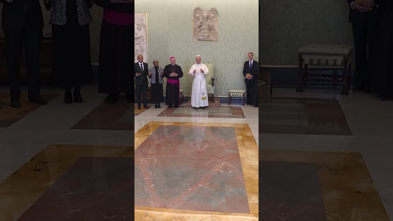 #popeleoxiv Audience with the Worldwide Marriage Encounter delegation #shorts