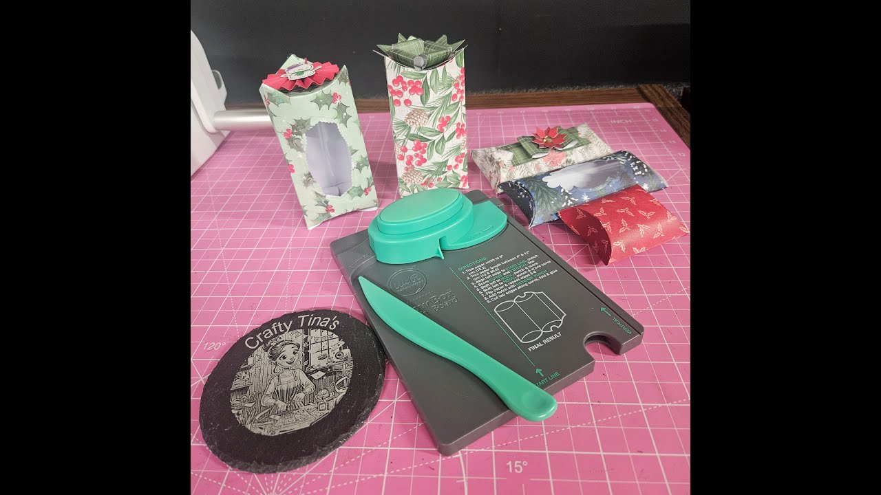 Как пользоваться доской для перфорации Pillow Box Punch Board от We R Memory Keepers. Также НОВАЯ...