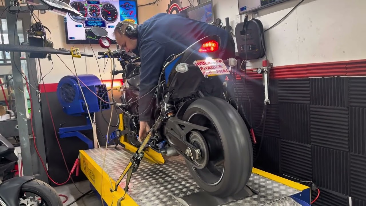 Suzuki GSX-S 750 Cu probleme pe dyno ! 