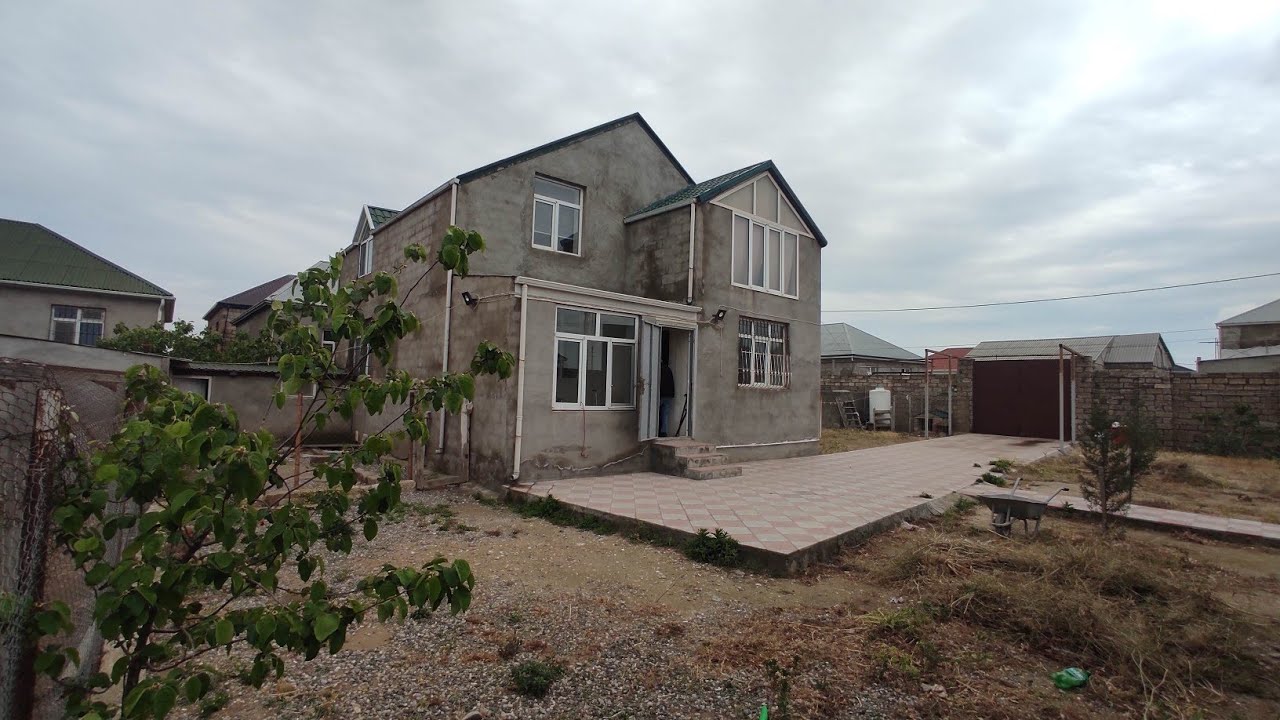 bine qesebesinde satilan heyet evleri! Super ikimərtəbəli heyet evi 🏡