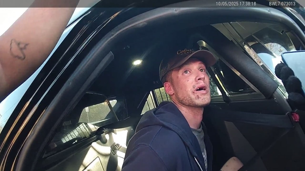 Man With Suspended License Starts Panicking at Traffic Stop After Cops Expose His Lies