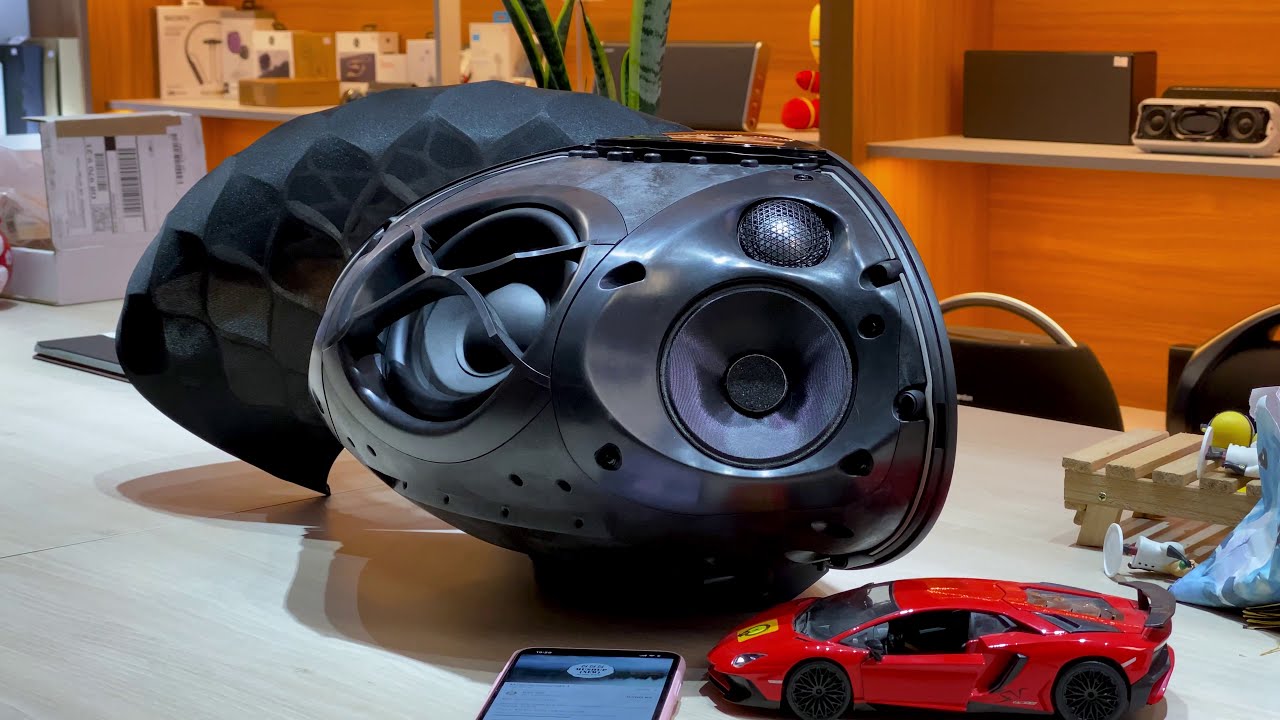 Loa Smart Home B&W Formation Wedge SoundTest | Âm thanh quá khủng ??
