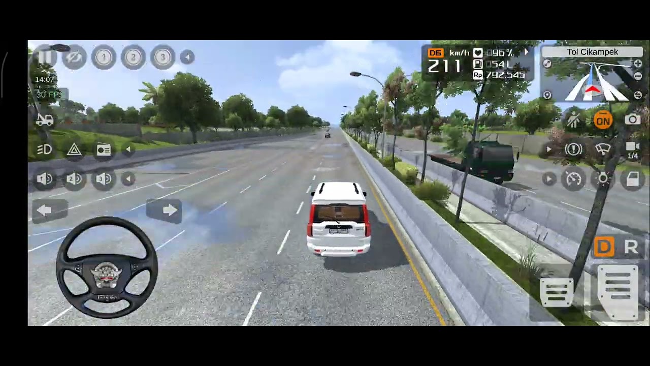 Driving Mahindra Scorpio S11 classic in bus simulator Indonesia