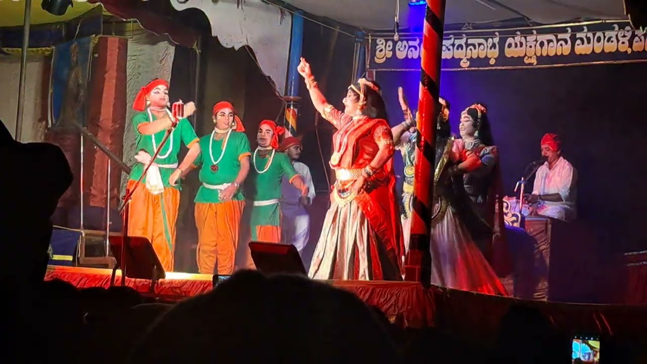 ಸುರೇಶ್ ಶೆಟ್ರ ಪಟ ಪಟ ಪದ್ಯಕ್ಕೆ ಸಿದ್ದಾಪುರದಲ್ಲಿ 20 ವರ್ಷದ ನಂತರ ಮತ್ತೆ ವಿಜೃಂಭಿಸಿದ ನಾಗವಲ್ಲಿ ಯಕ್ಷಗಾನ.