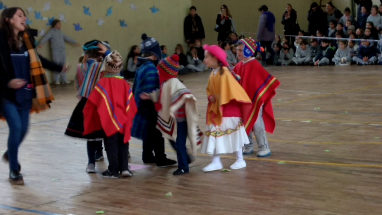 Nico: Carnavalito La llama que baila