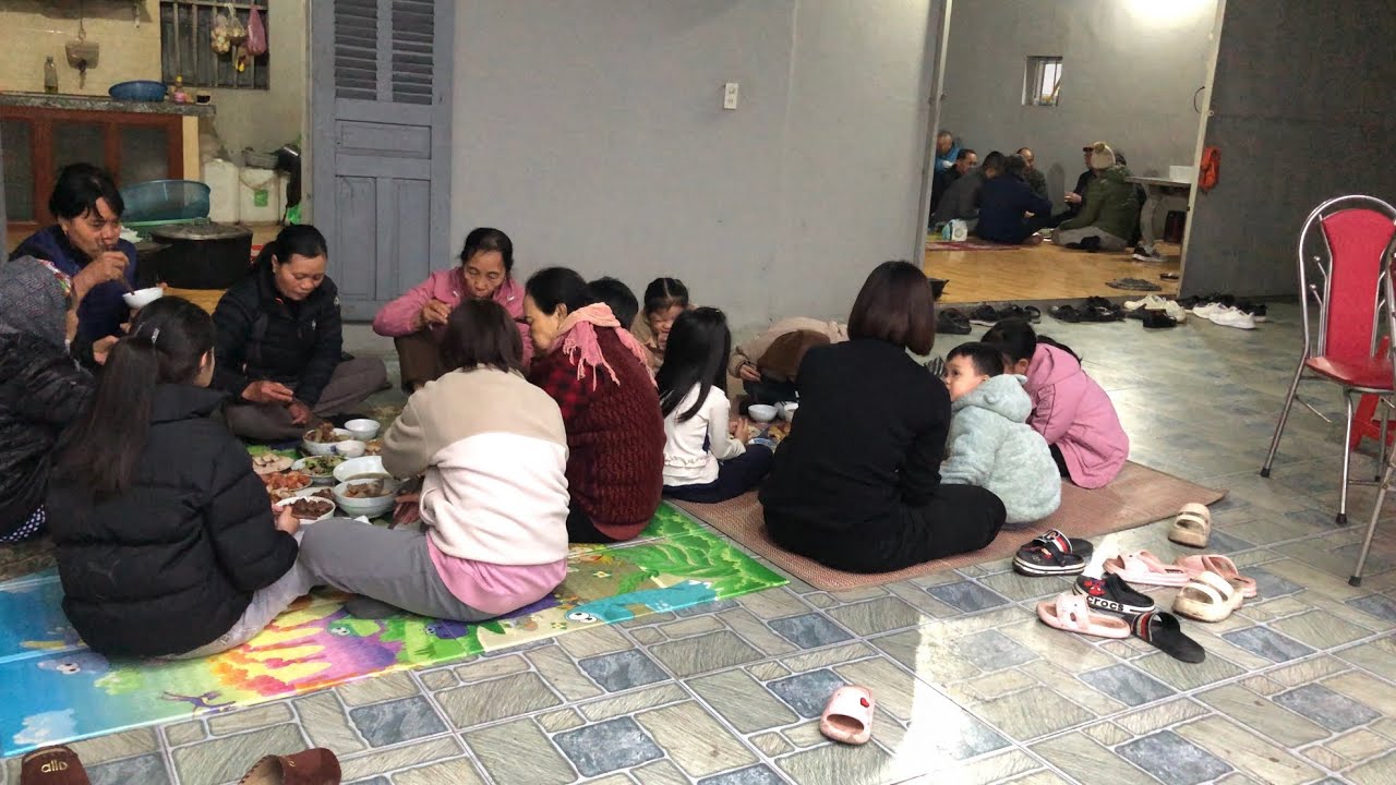 Tất niên sớm quê ngoại