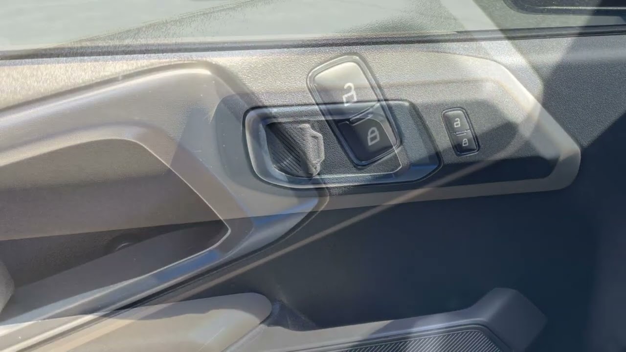 2022 Ford Bronco Base Huntersville, Lake Norman, North Charlotte, Cornelius, Davidson