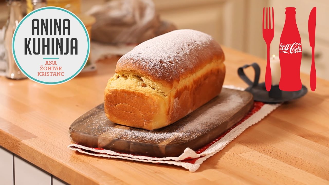 Božični kruh s suhim sadjem