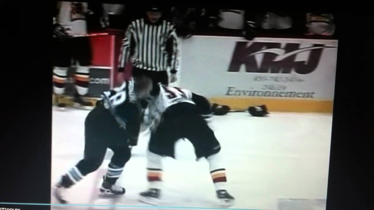 Derek Parker vs Dean Mayrand