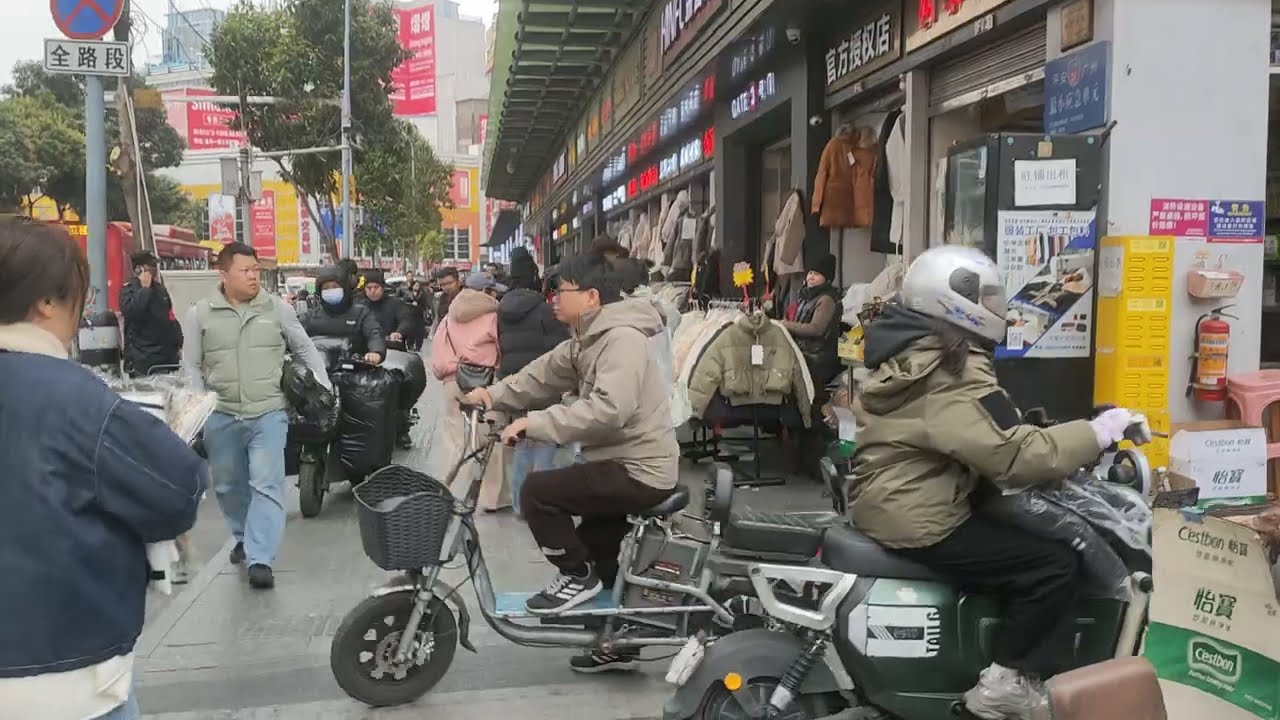 Guangzhou Shopping Tour Guide Sweatshirts and Tracksuits Markets in Guangzhou Winter Apparel Markets