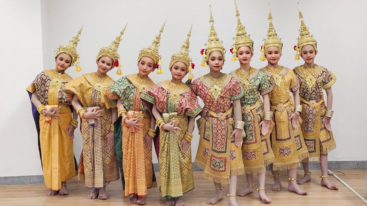 ระบำมาตรฐาน โรงเรียนวัดไร่ขิง(สุนทรอุทิศ) รางวัลชนะเลิศ ระดับชาติ