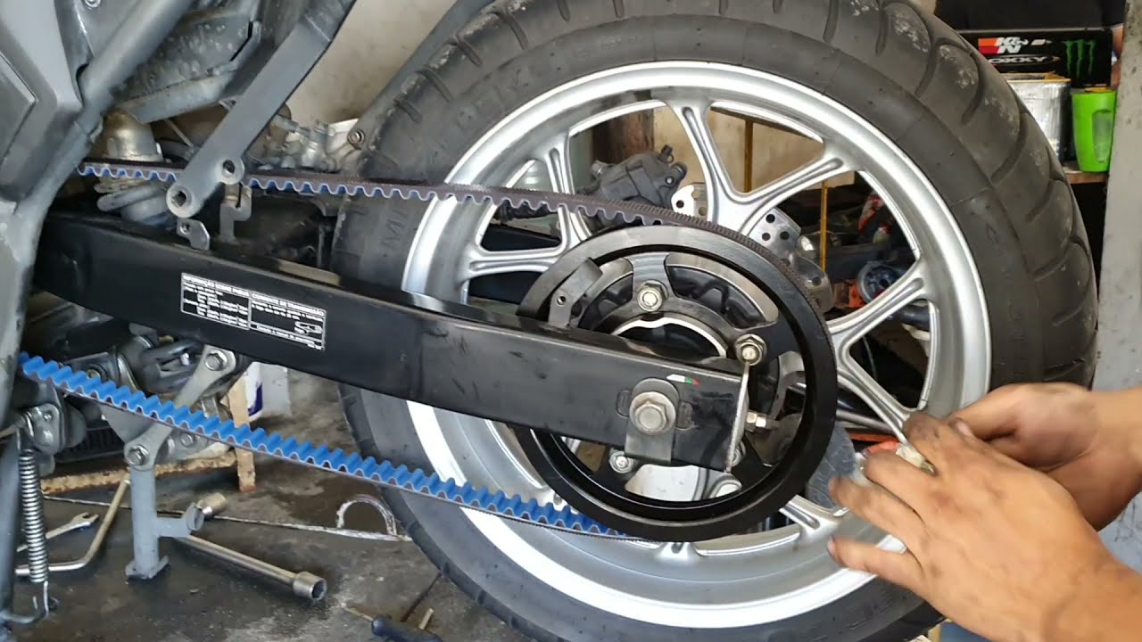instalando o kit de correia dentada na NC750X