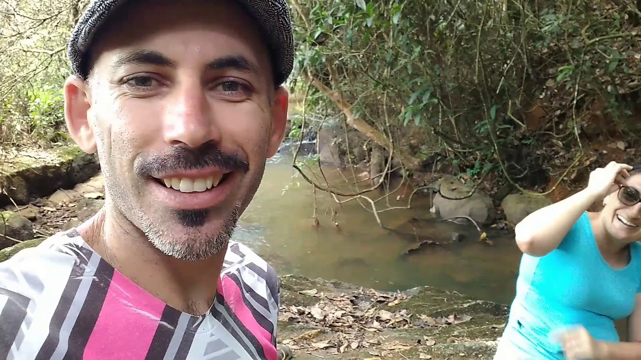Passeio no sitio acabei me machucando.
