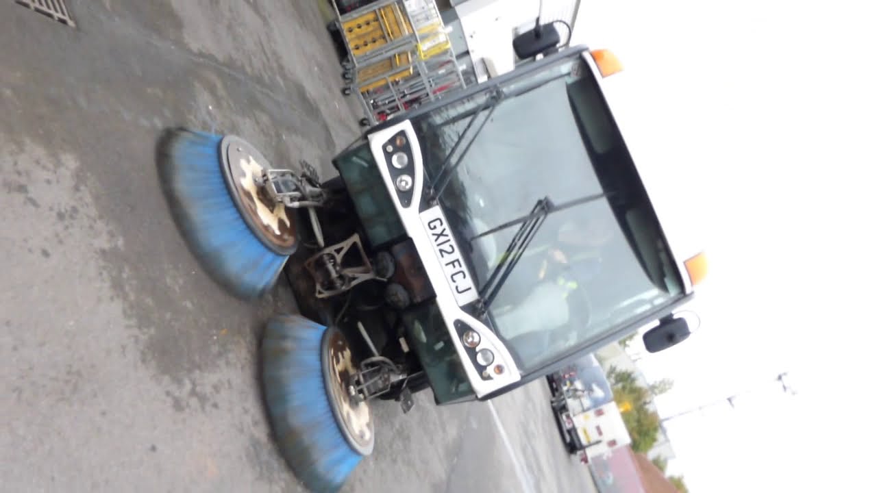 Eddisons CJM - Johnston C 400 Precinct Sweeper