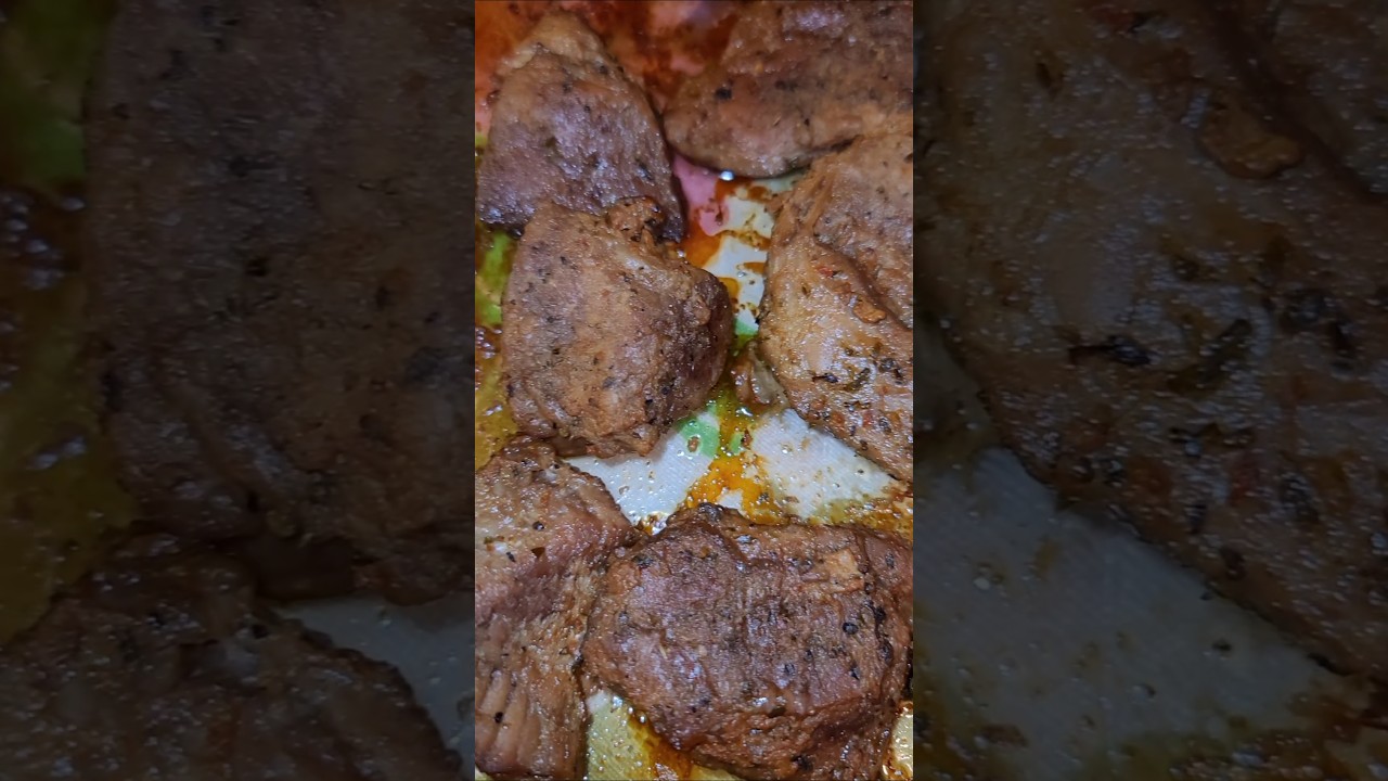 Mish vi&ccedil;i i pjekur n&euml; furr&euml;. #reels #food #viralvideo #youtube #shorts #youtubeshorts #fyp