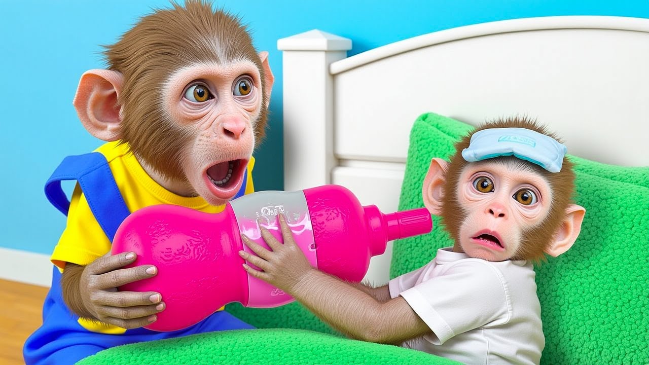 Bibi Monkey Pretend Good Brother Take Care of Little Baby by Milk Bottle | Baby Monkey Daily