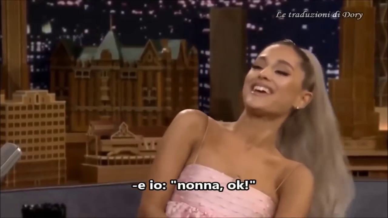 ARIANA GRANDE sa imitare la sua mitica nonna!
