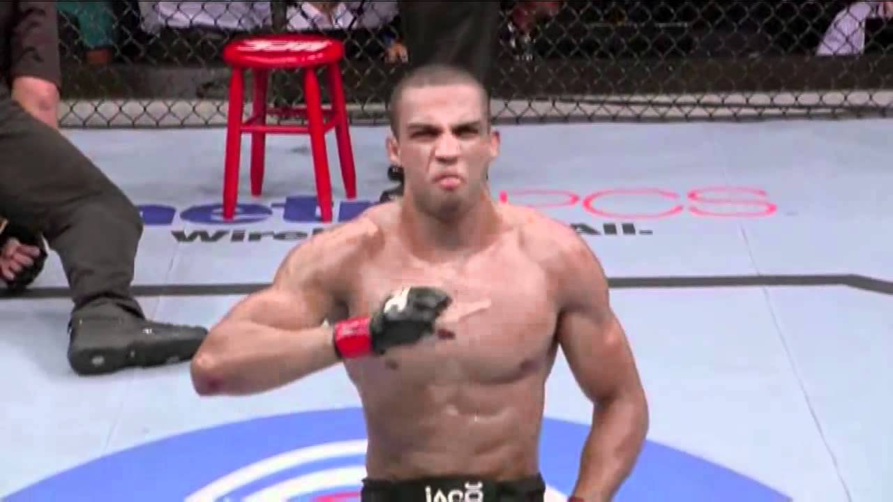 Edson Barboza Amazing Heel Kick HD!