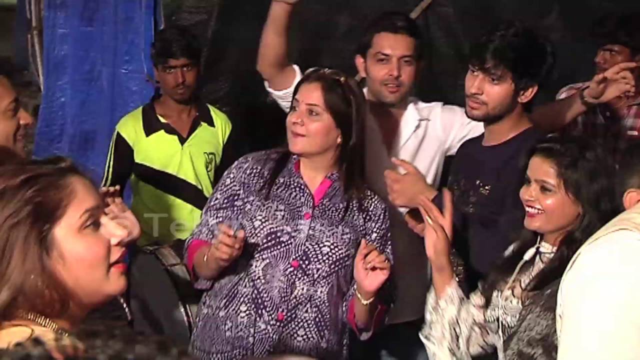 Helly and Namish aka Swara and Sanskar's ROCKING GANPATI DANCE
