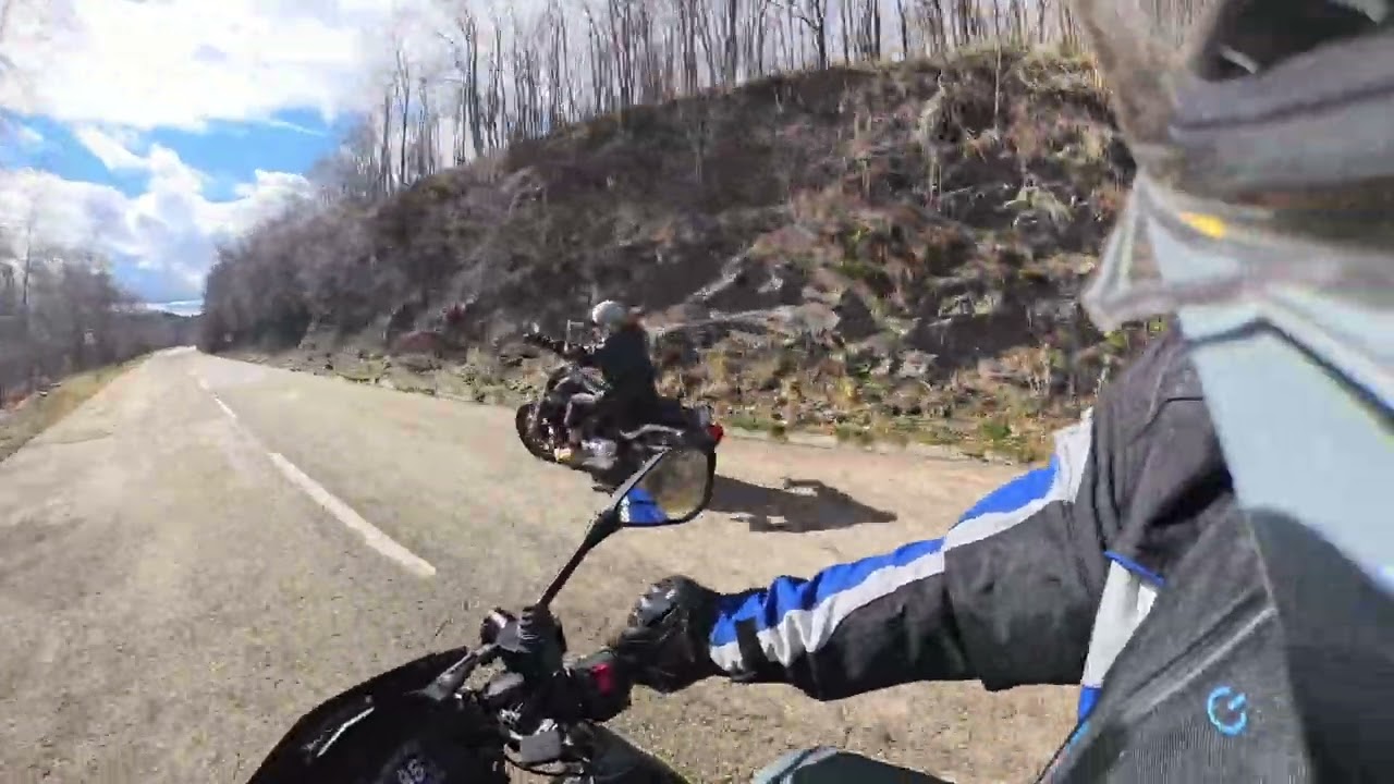 KAWASAKI Z650 | Spain | Montains with friends 