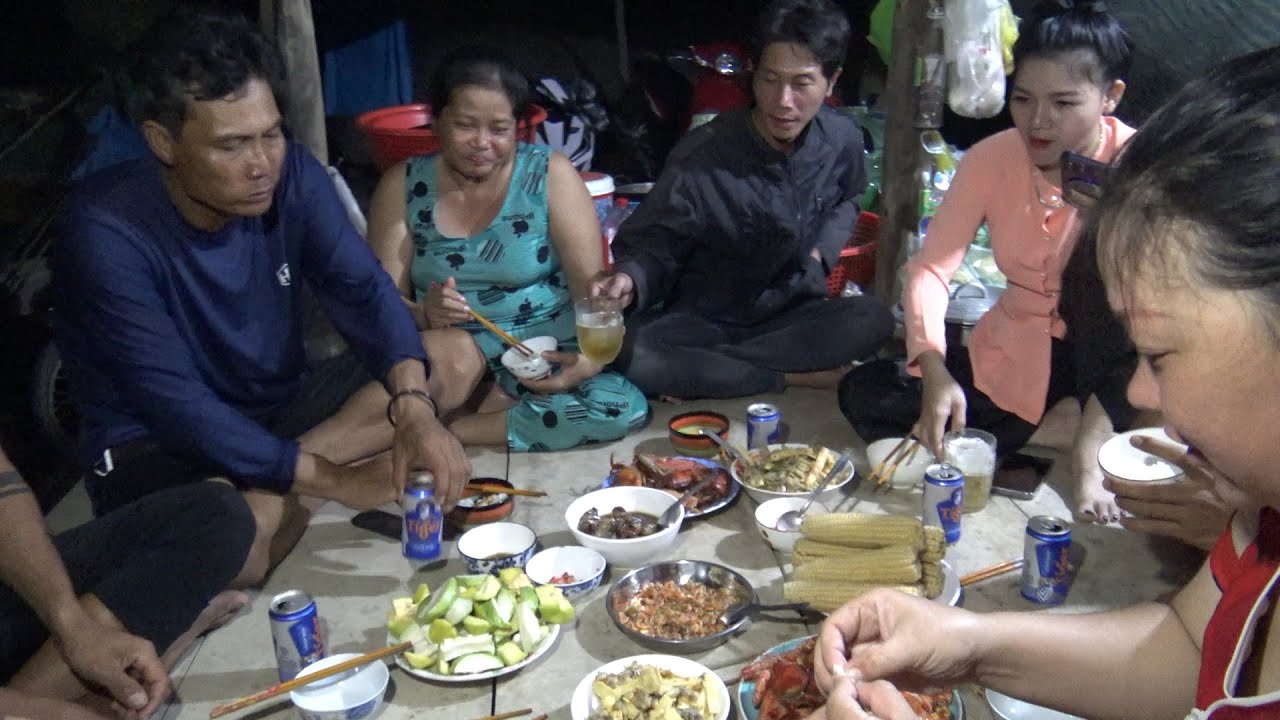 BALAXONG V&Agrave; CH&Aacute;U LAN GH&Eacute; CHƠI BUỔI CHIỀU P-26