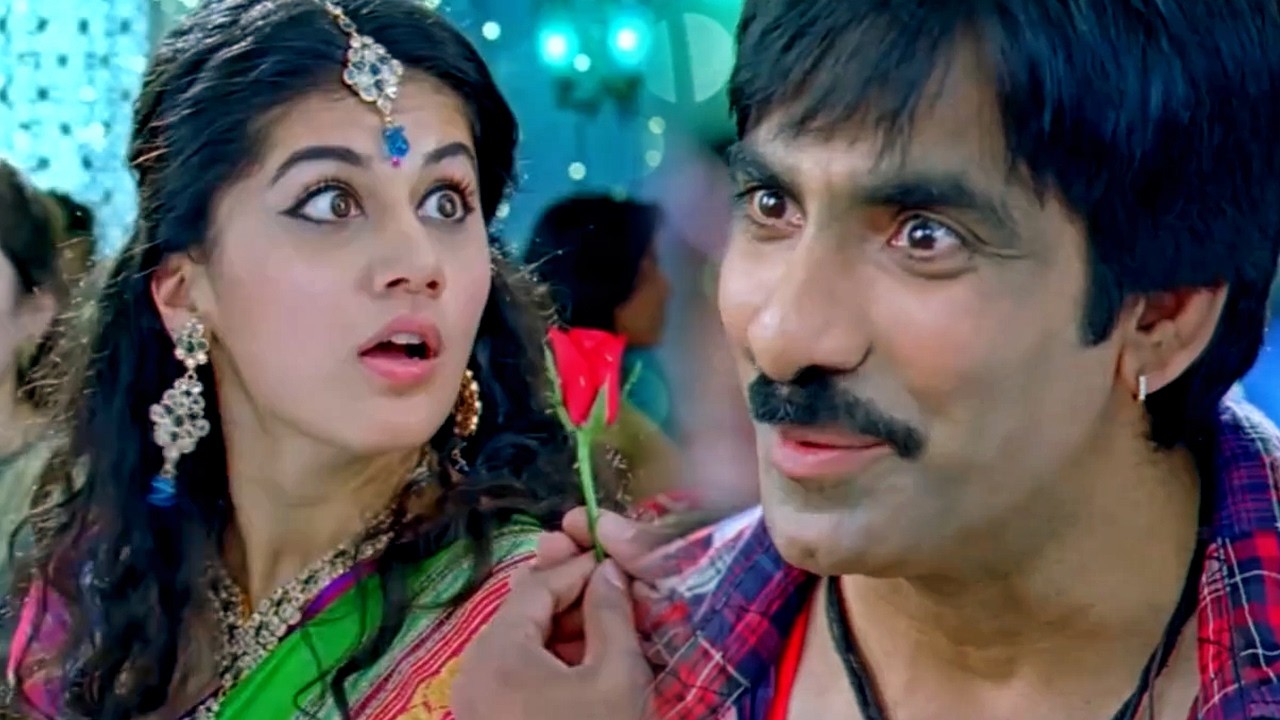 रवि तेजा ने तापसी पन्नू को गुलाब देकर आई लव यू कहा l Jeene Nahi Doonga Movie Best Scene