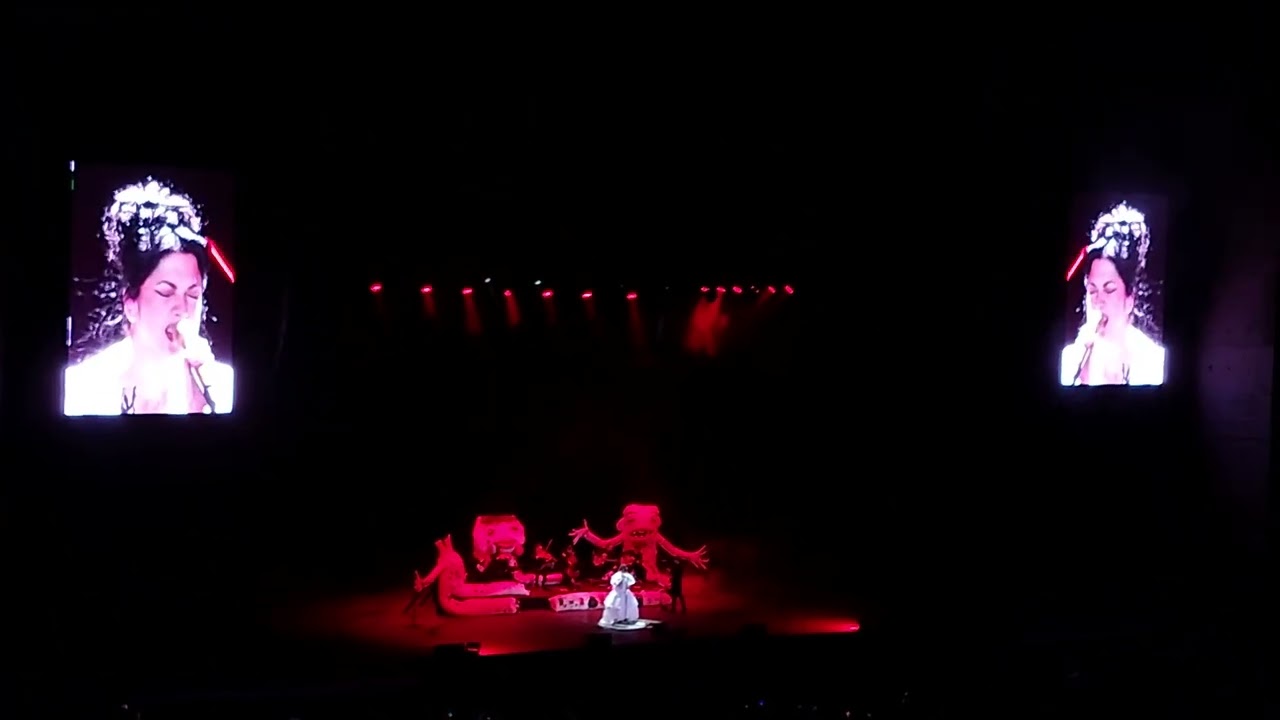 Mon Laferte/Amado mio/Quinta Vergara/12/1/2023