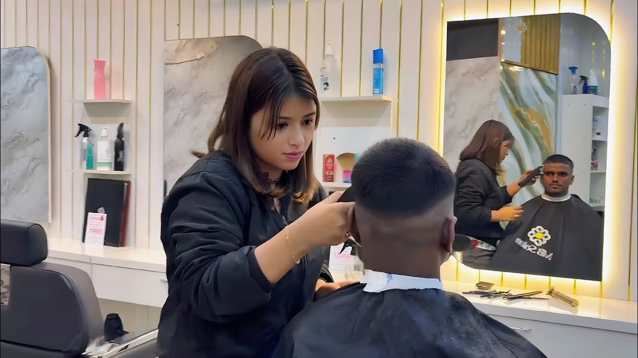 BOYS BUZZ HAIRCUT BY MISS BARBER || INDIAN FAMOUS GIRL BARBER || LADY BARBER 