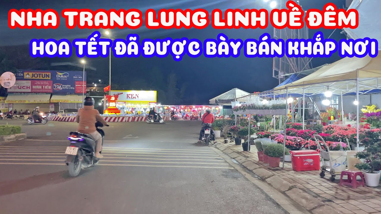 Nha Trang về đêm nhộn nhịp những ngày giáp tết