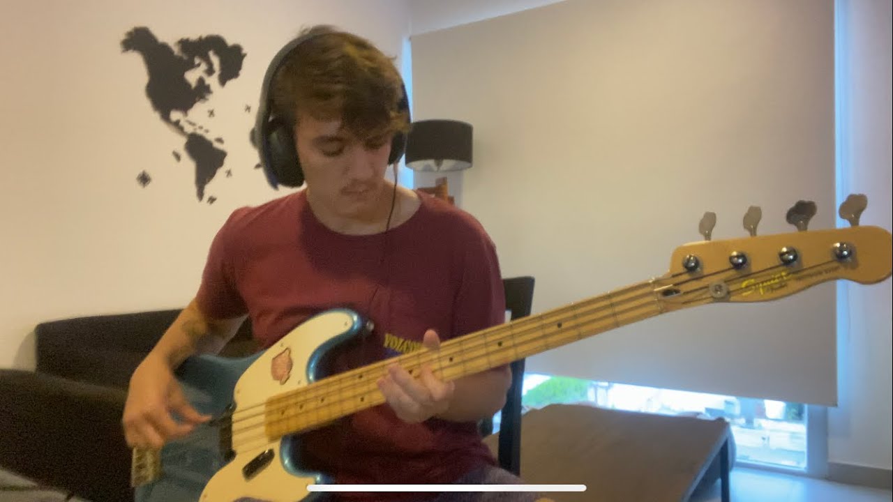 Buscando un símbolo de Paz - Charly García (Bass Cover Improv)