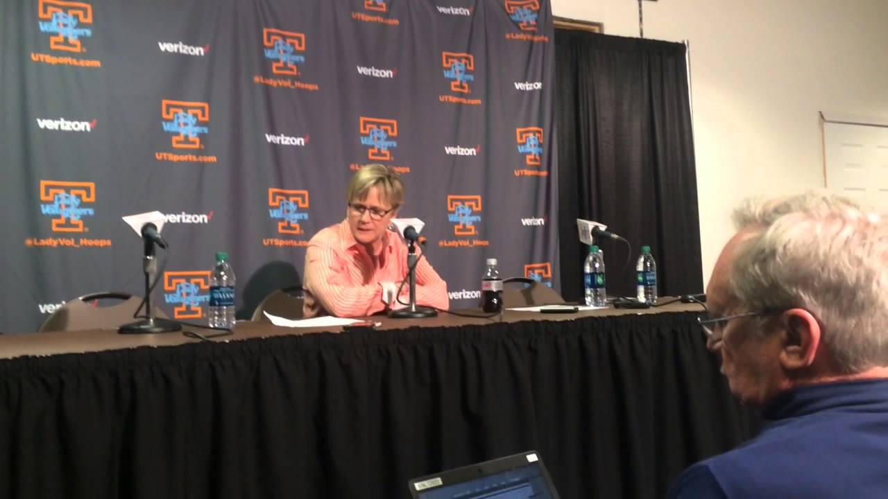 Holly Warlick on her 100th career win