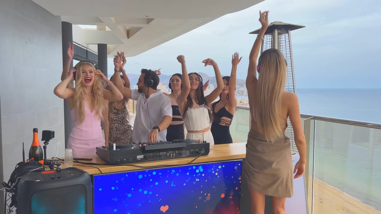Girls private party with Dj  Video live mix