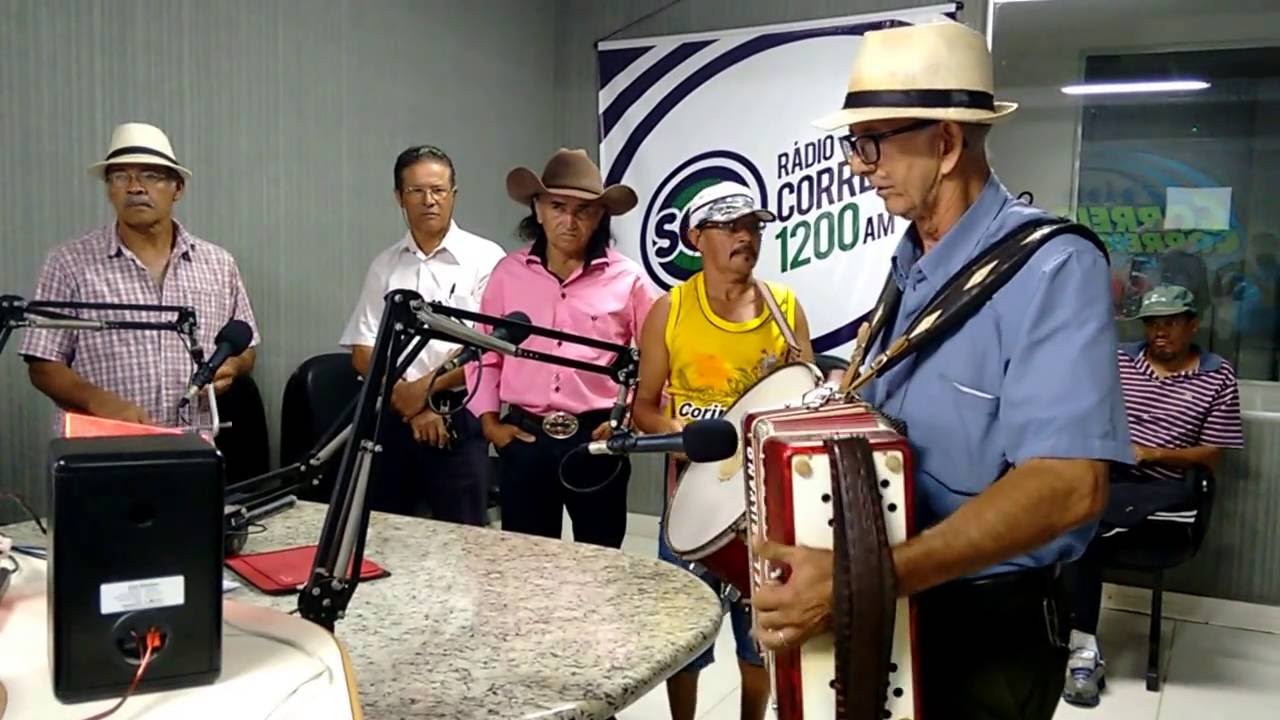 Farinhaquebradinha Manoel Silvano ao vivo no programa Farinha Quebradinha sistema correio de rádio M