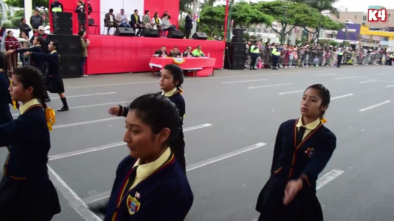 CONCURSO DE BATALLONES DE I.E. DE NUEVO CHIMBOTE POR FIESTAS PATRIAS 🇵🇪 (PLAZA MAYOR ) 20 JULIO 2024