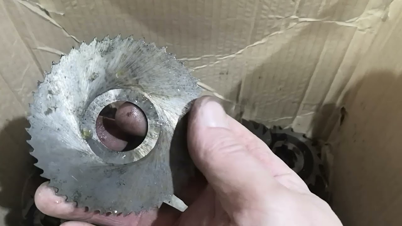 Станочное богатство переехало в мастерскую.