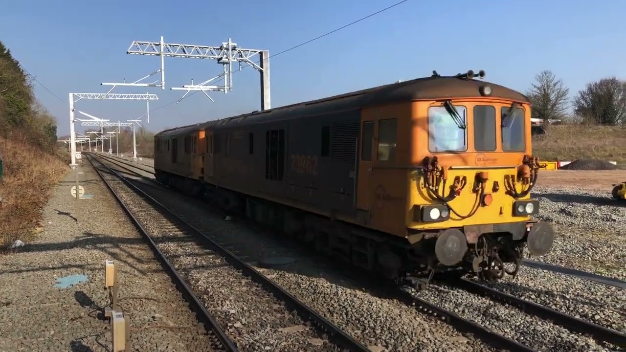 Harborough station class 73 73962+73965 GBRF class 66 66780 GBRF with tones with girlfriend 15/2/23