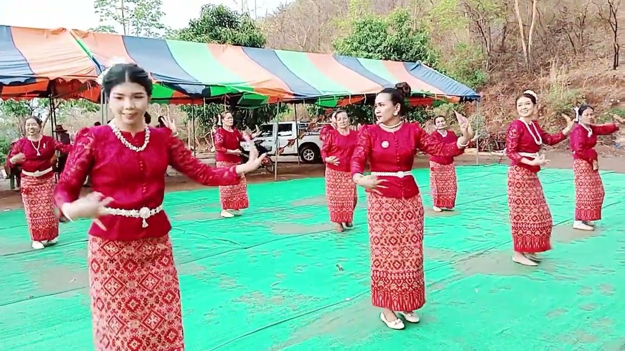 กลองยาวร่วมบุญนางรำสำนักสงฆ์เขาล้อเหนือ13/4/68