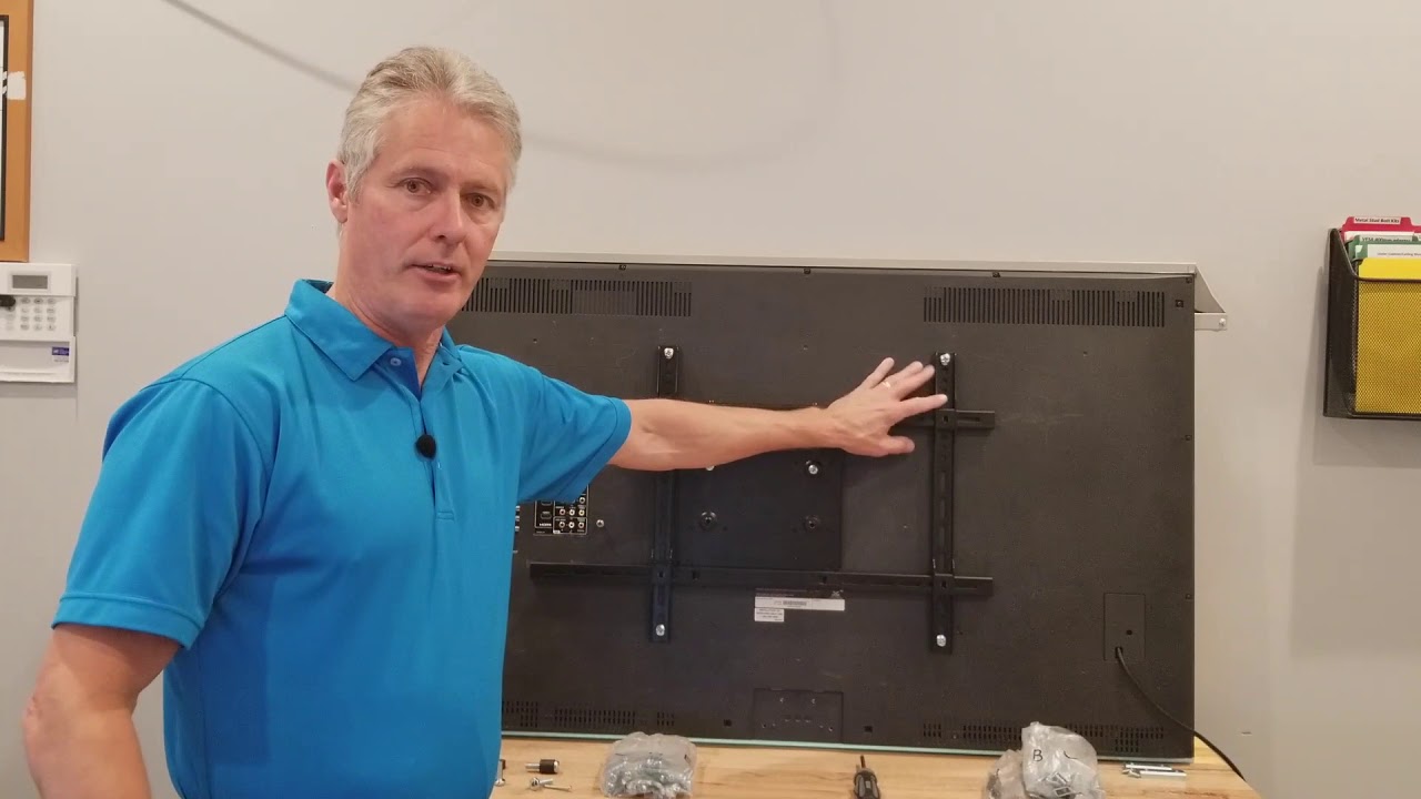 WMW DUALSTUD40 attaching the VESA adapter plate to TV