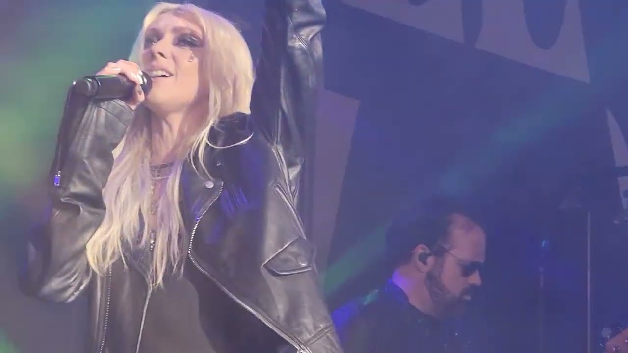 The Pretty Reckless - Loud Love (Soundgarden cover) - Live PNC Bank