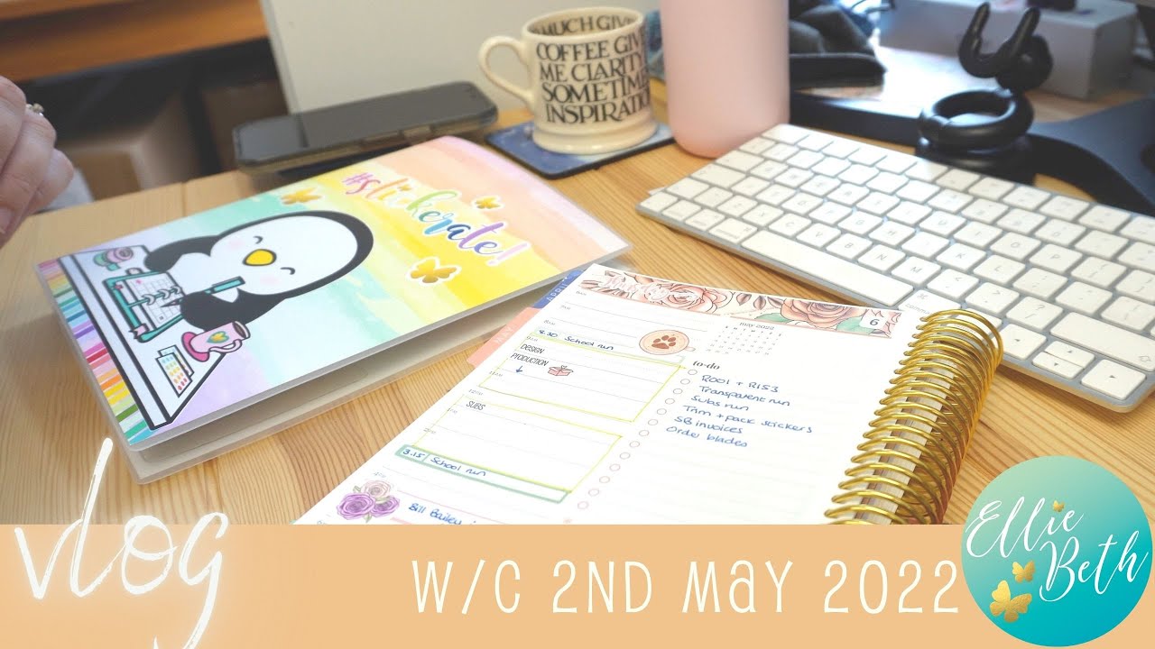 VLOG // Inc. 5 minutes of #stickerating, lots of sewing and some pondering...